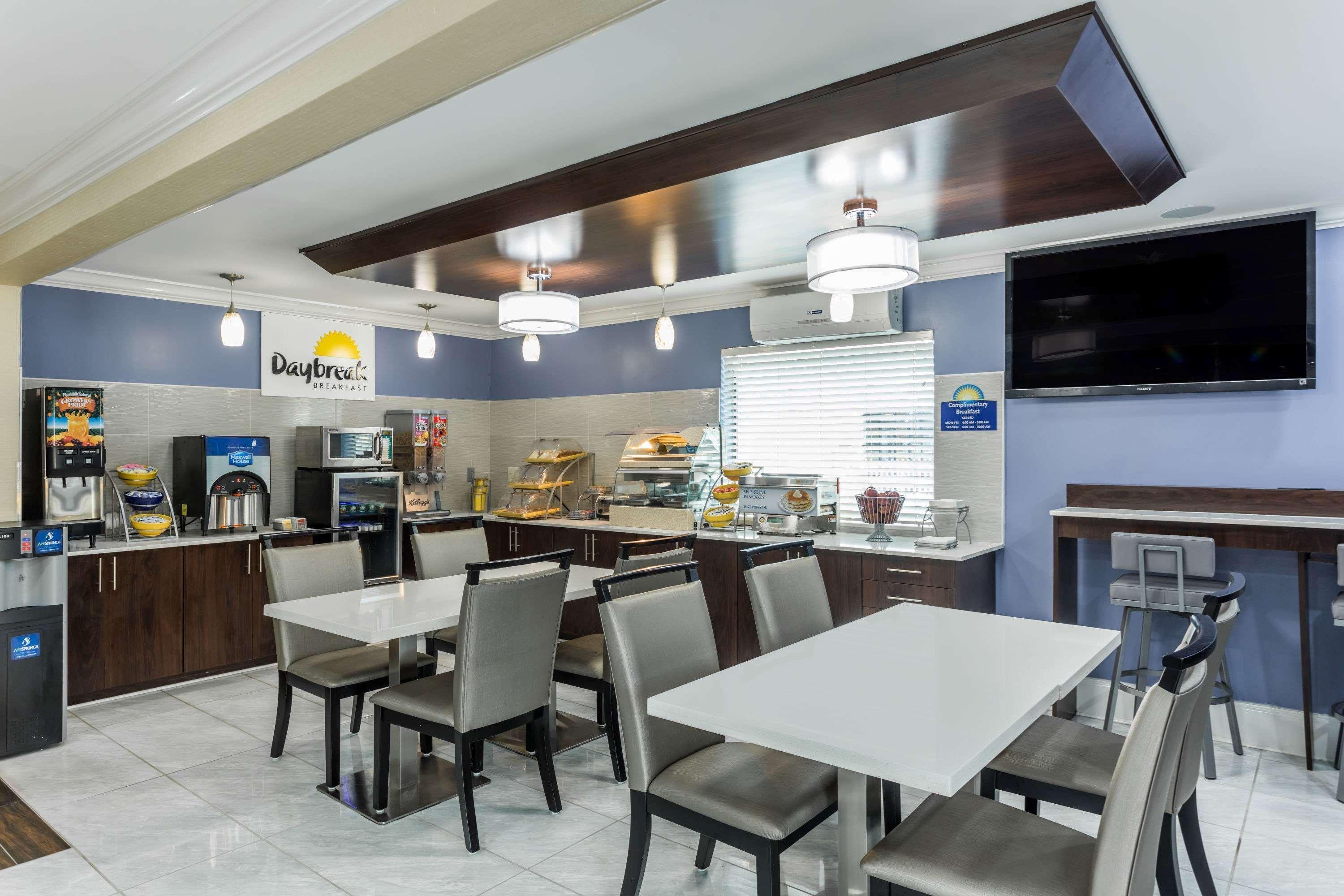 Days Inn By Wyndham Goose Creek North Charleston Esterno foto
