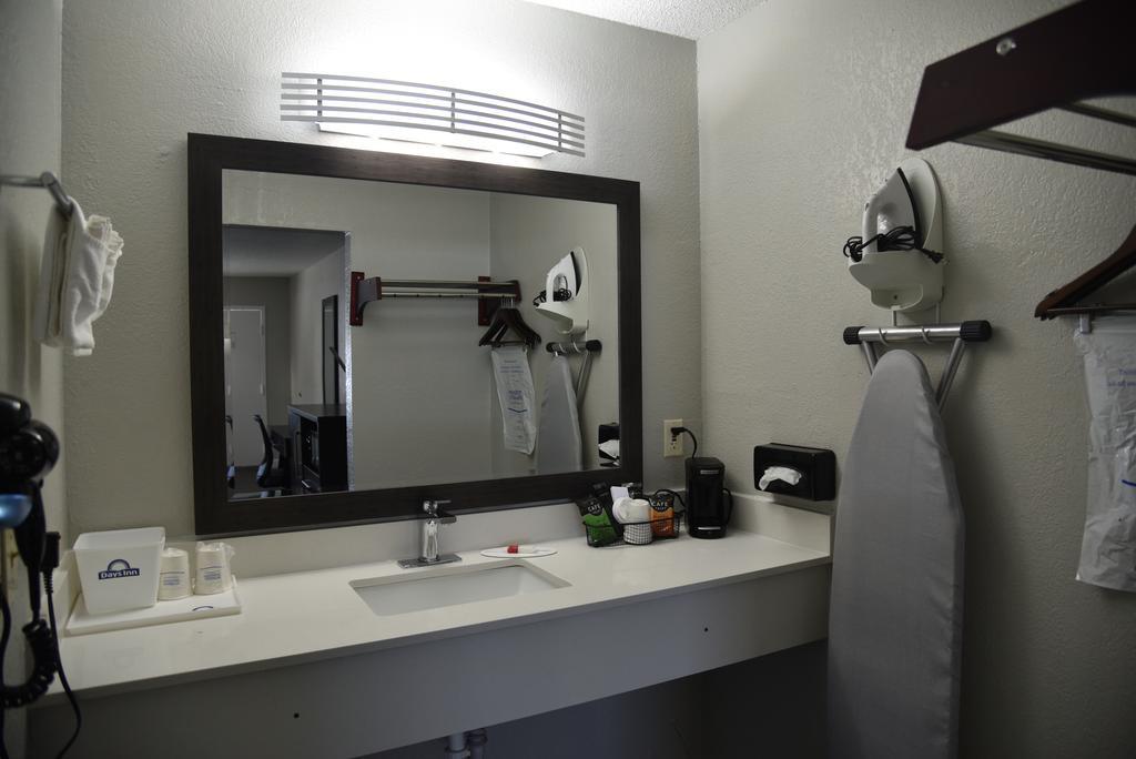Days Inn By Wyndham Goose Creek North Charleston Esterno foto